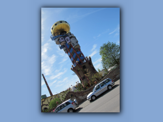 Hundertwasserturm2.jpg